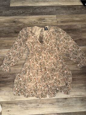 Boutique Floral Tiered Long Sleeve Mini Dress - Cream & Green Floral